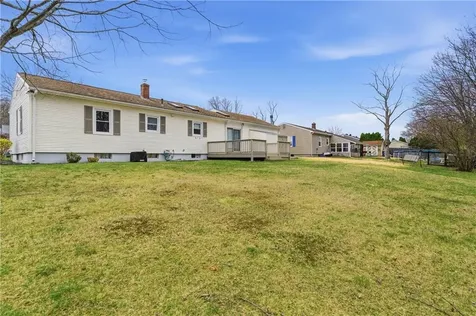 31 Flora Avenue Woonsocket RI 02895