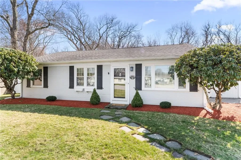 56 Star Street Warwick RI 02888