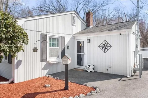 56 Star Street Warwick RI 02888