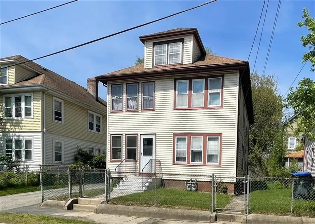 46 48 Ponagansett Avenue Providence RI 02909