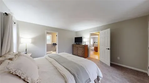17 Keith Drive Hopkinton RI 02832