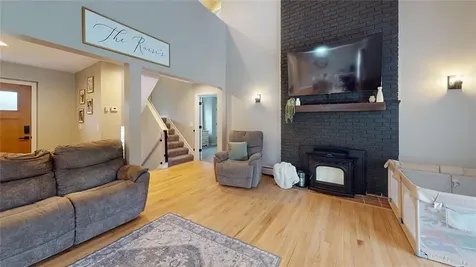 17 Keith Drive Hopkinton RI 02832