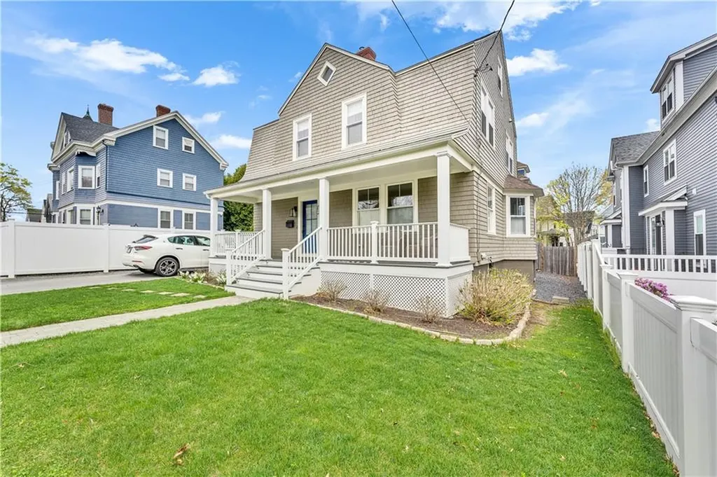 12 Observatory Avenue Providence RI 02906