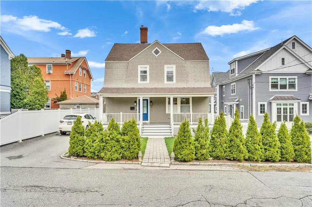 12 Observatory Avenue Providence RI 02906