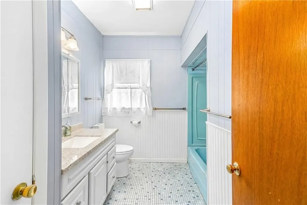 30 Naples Avenue Providence RI 02908