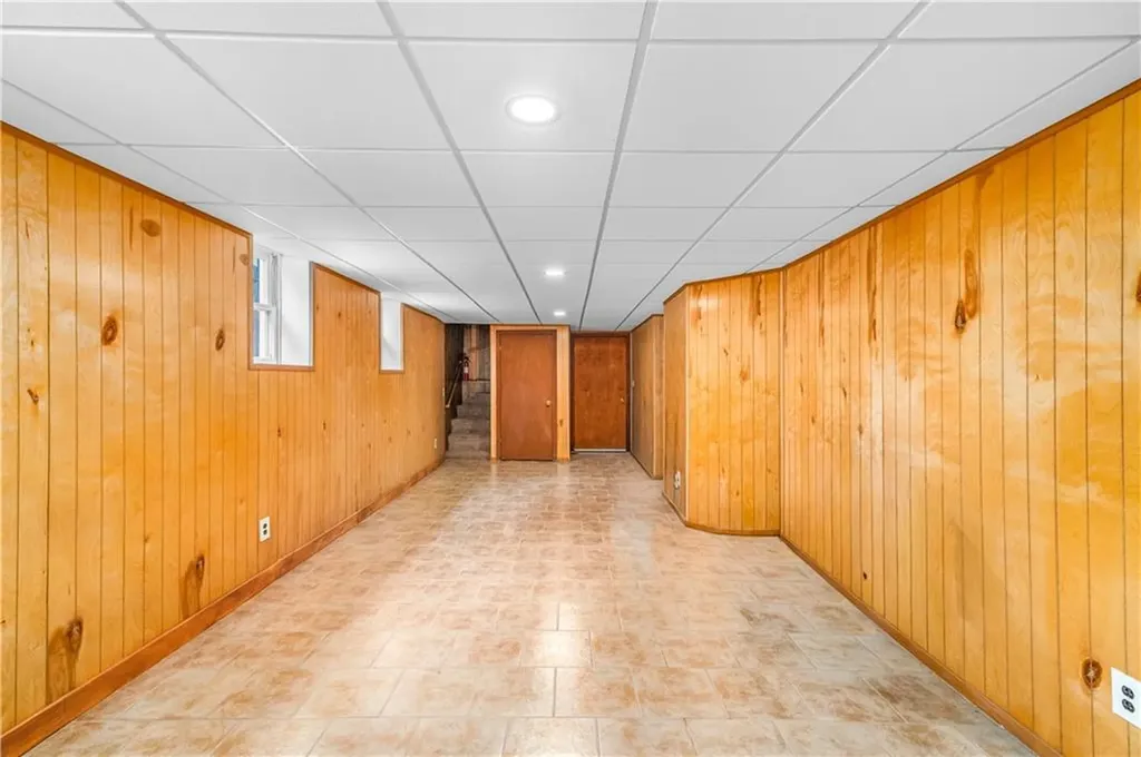 30 Naples Avenue Providence RI 02908