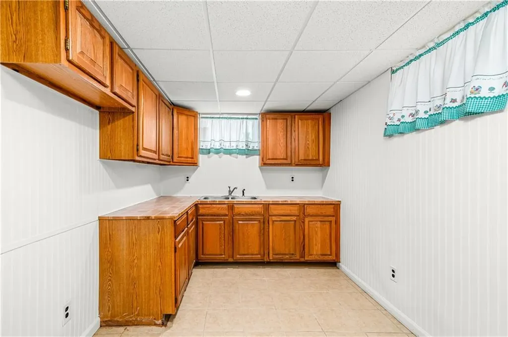 30 Naples Avenue Providence RI 02908