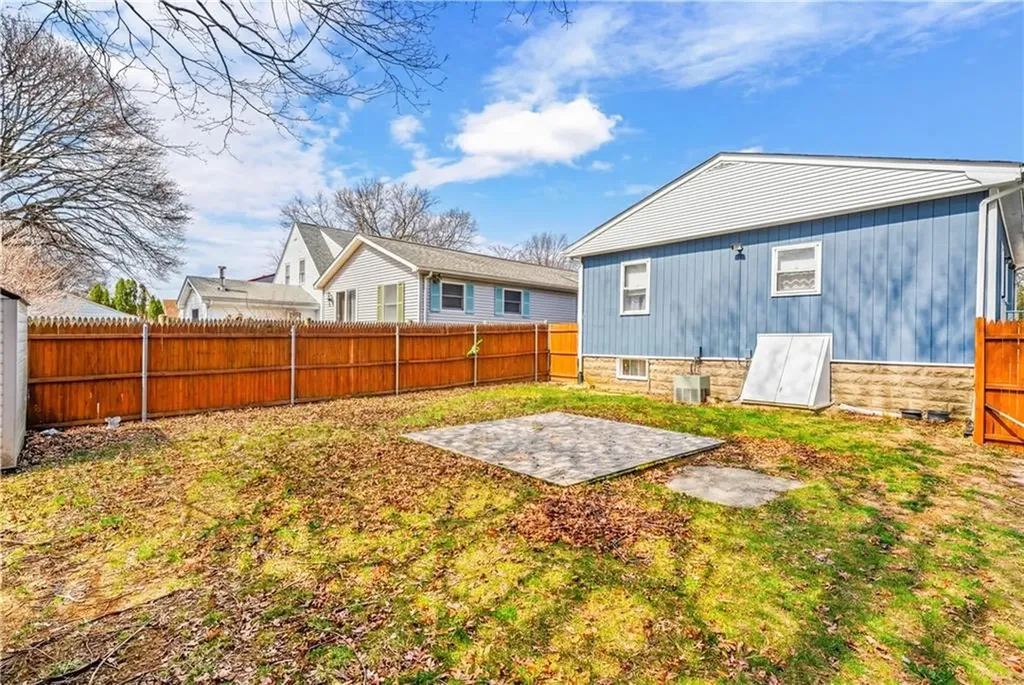 30 Naples Avenue Providence RI 02908