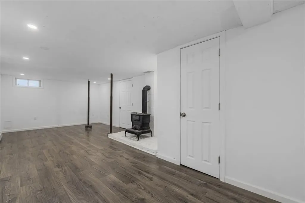 64 Pocasset Avenue Tiverton RI 02878
