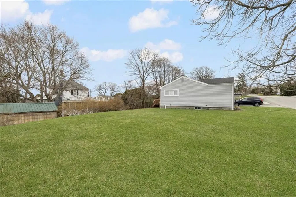 64 Pocasset Avenue Tiverton RI 02878