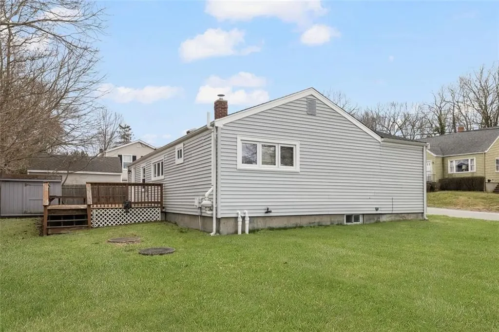 64 Pocasset Avenue Tiverton RI 02878