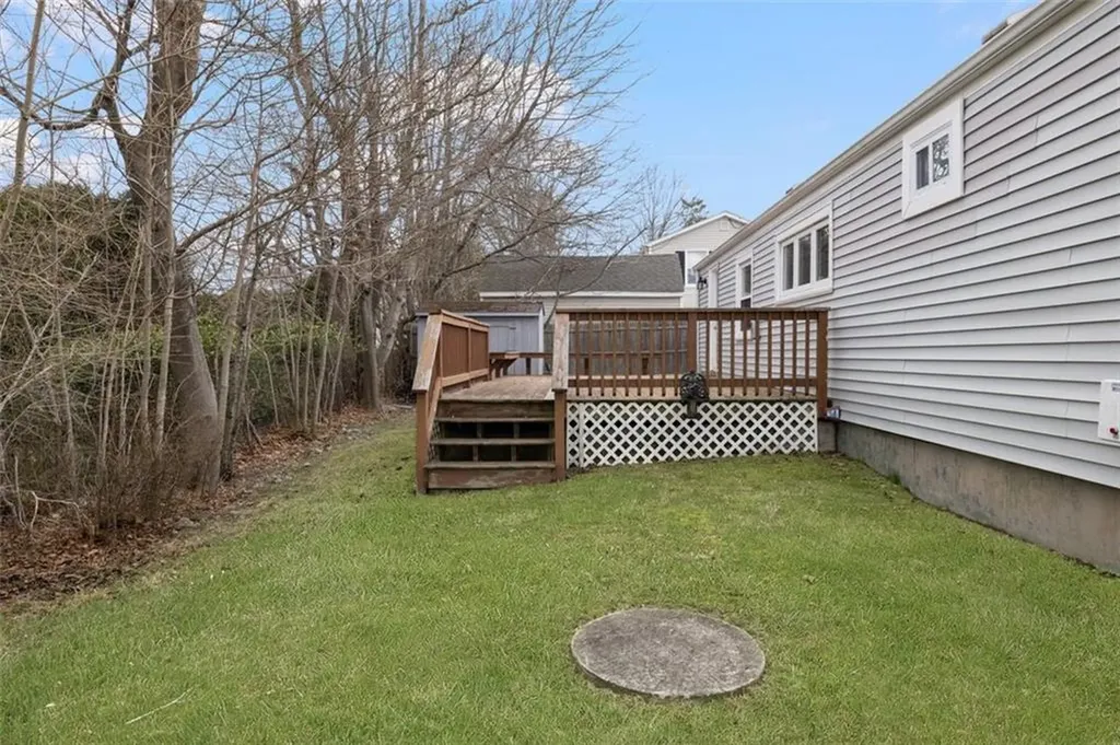 64 Pocasset Avenue Tiverton RI 02878