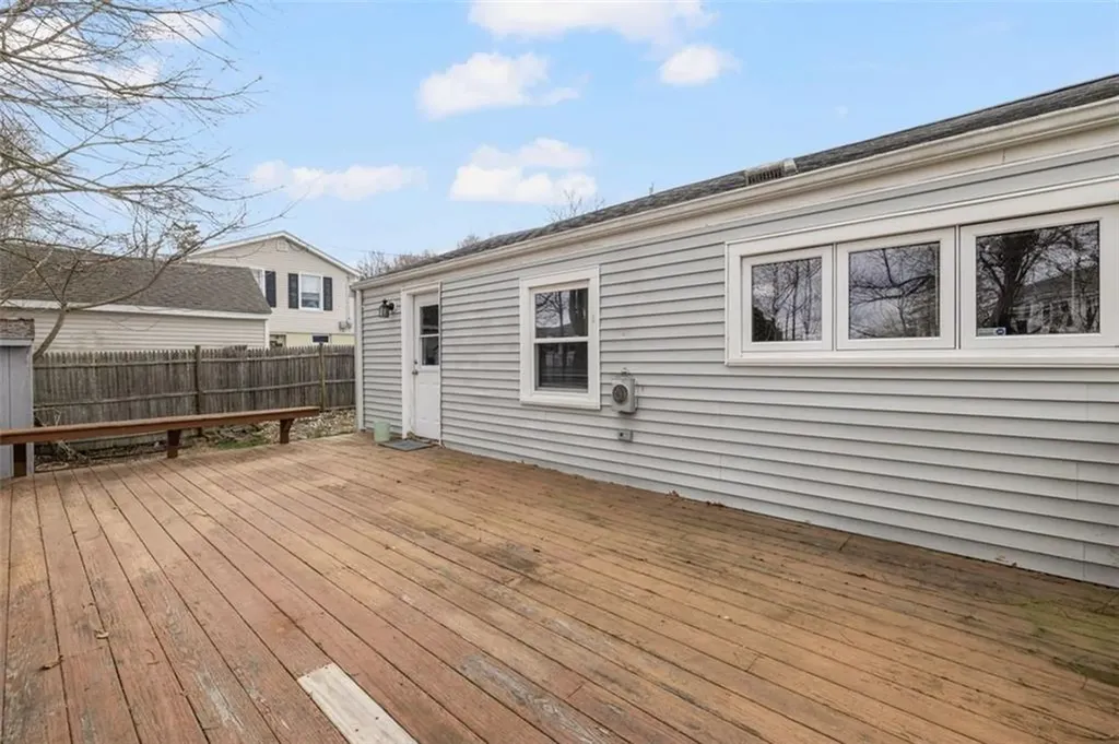 64 Pocasset Avenue Tiverton RI 02878