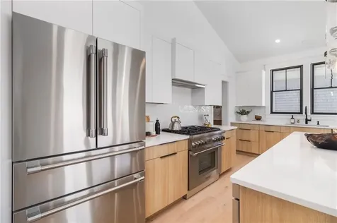 5 Lookout Lane Portsmouth RI 02871