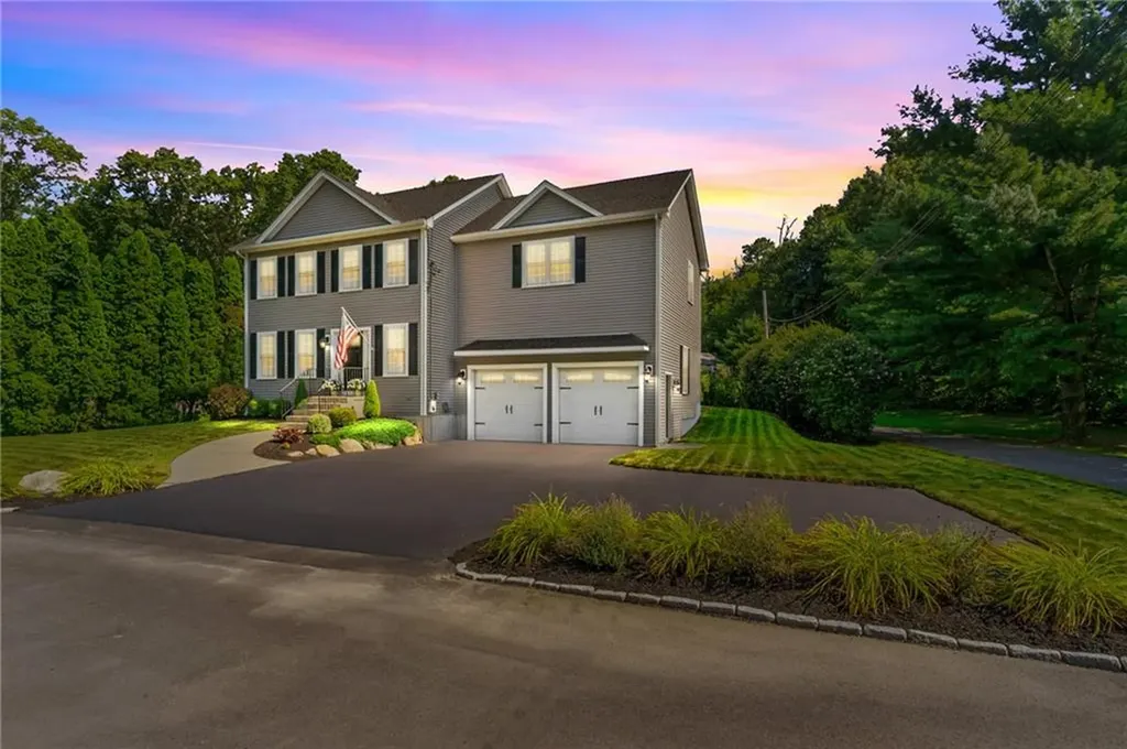 20 Grove Road Cumberland RI 02864