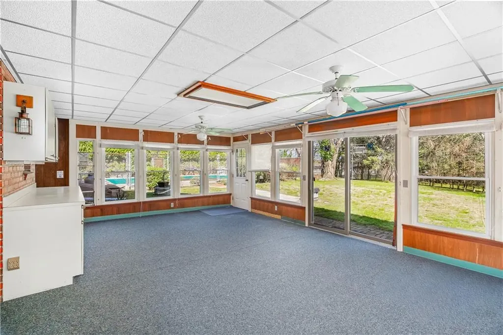 31 Harris Avenue Lincoln RI 02865
