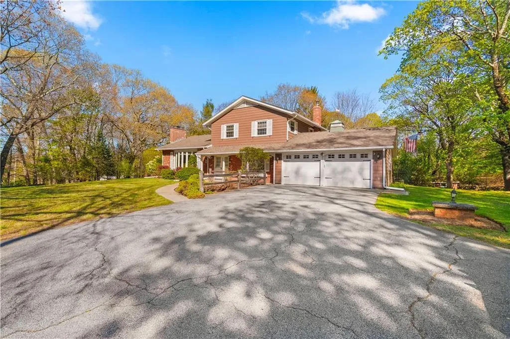 31 Harris Avenue Lincoln RI 02865