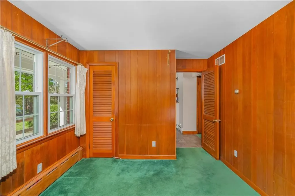 31 Harris Avenue Lincoln RI 02865