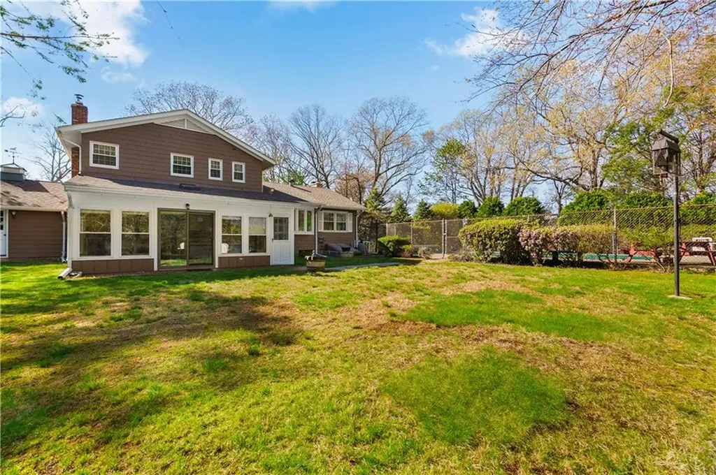 31 Harris Avenue Lincoln RI 02865