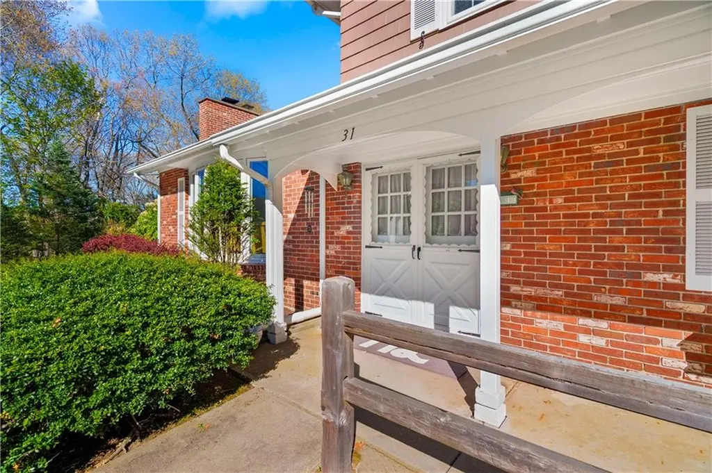 31 Harris Avenue Lincoln RI 02865