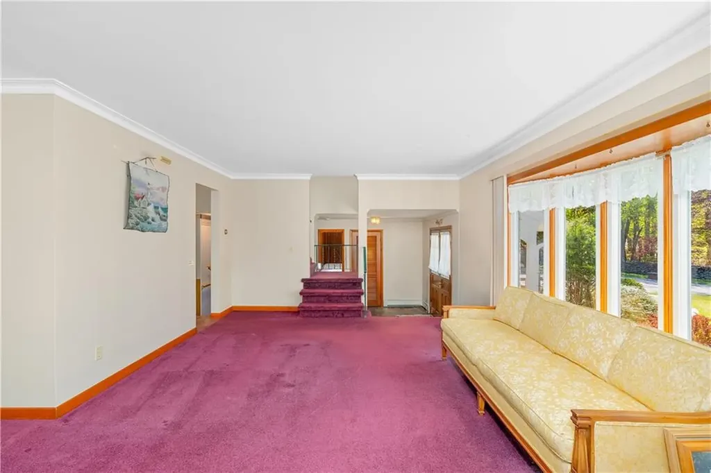 31 Harris Avenue Lincoln RI 02865