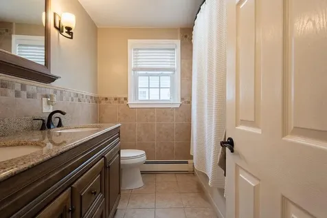 15 Homewood Avenue North Providence RI 02911