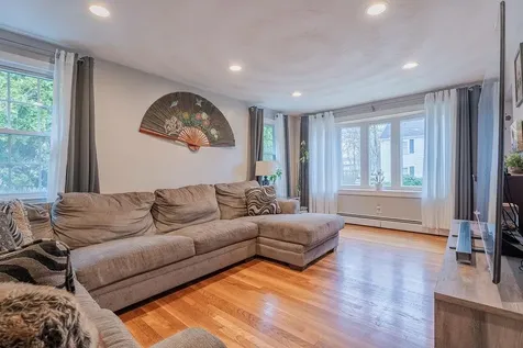 15 Homewood Avenue North Providence RI 02911