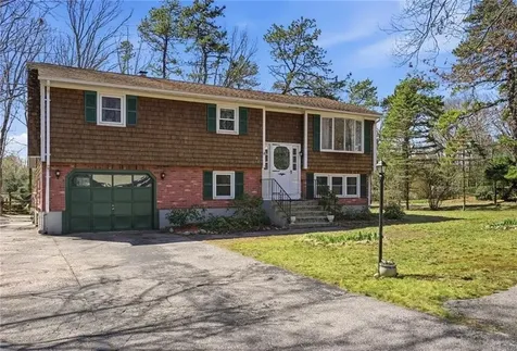 25 Daniel Drive Coventry RI 02816