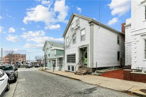 8 Franklin Street Newport RI 02840