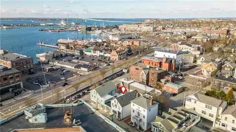 8 Franklin Street Newport RI 02840