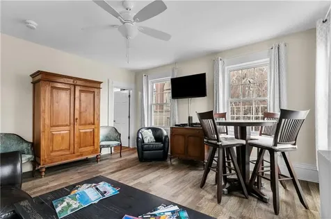 8 Franklin Street Newport RI 02840