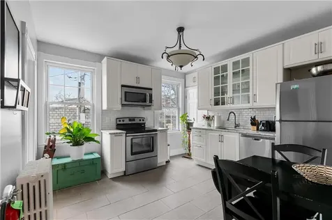 8 Franklin Street Newport RI 02840