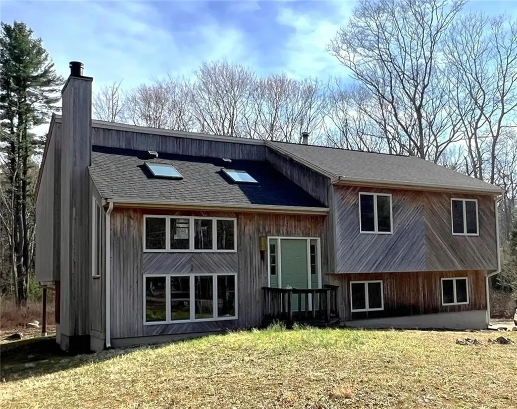 402 Weaver Hill Road West Greenwich RI 02817