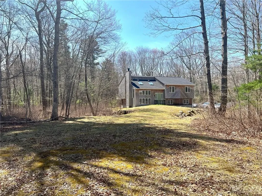 402 Weaver Hill Road West Greenwich RI 02817