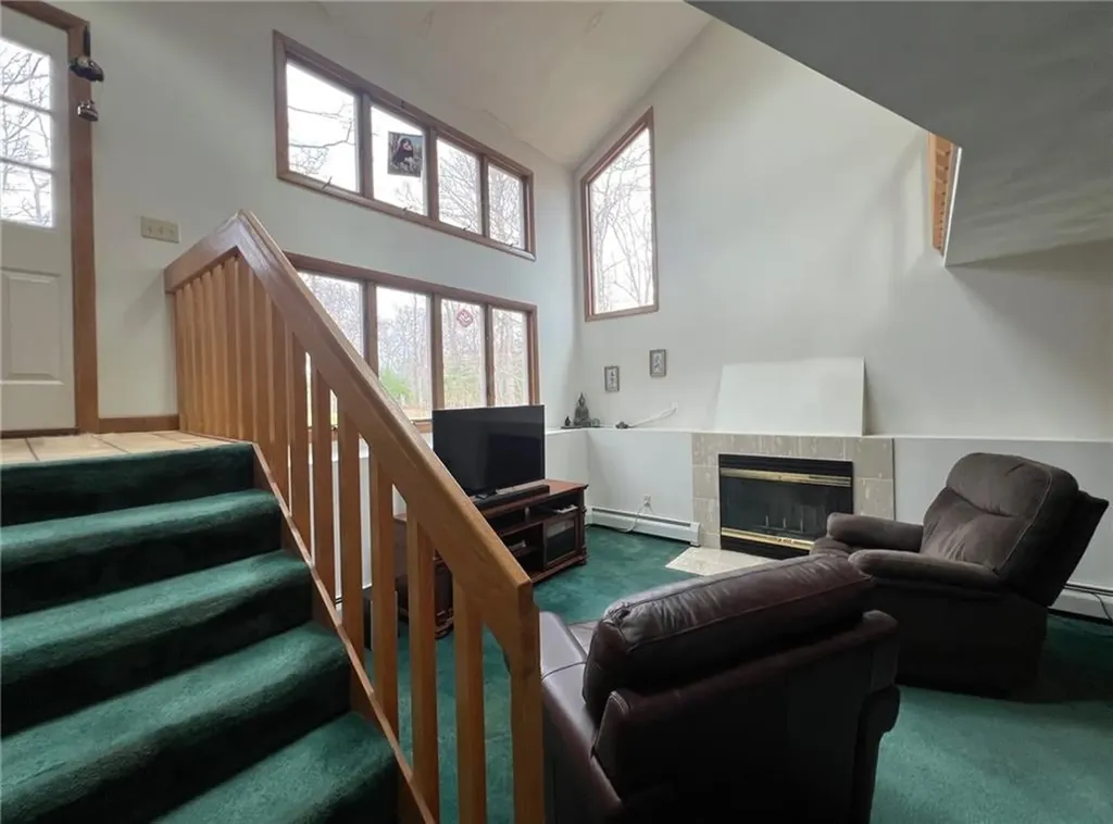 402 Weaver Hill Road West Greenwich RI 02817