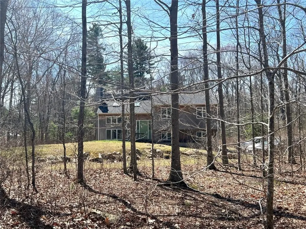 402 Weaver Hill Road West Greenwich RI 02817