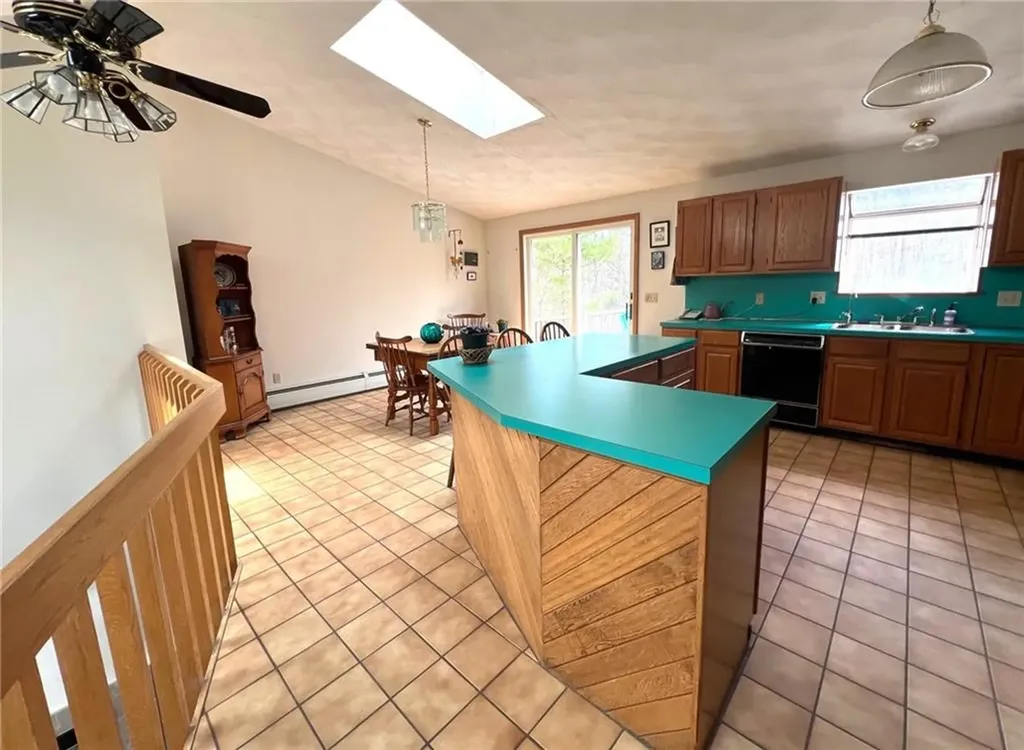 402 Weaver Hill Road West Greenwich RI 02817