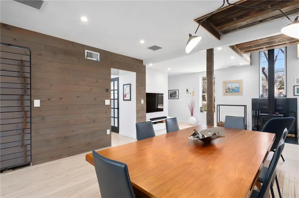 34 Boyce Avenue Barrington RI 02806