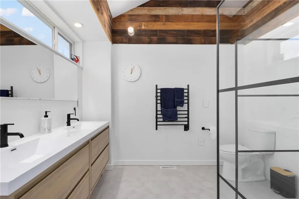 34 Boyce Avenue Barrington RI 02806