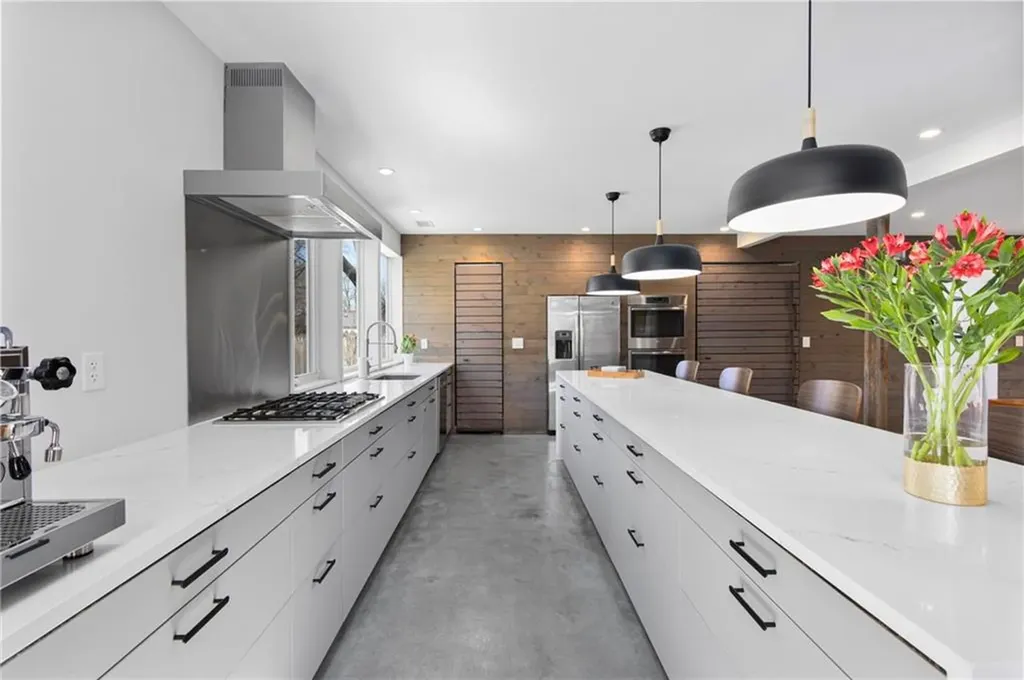 34 Boyce Avenue Barrington RI 02806