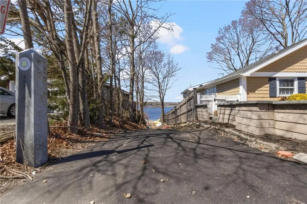 34 Boyce Avenue Barrington RI 02806
