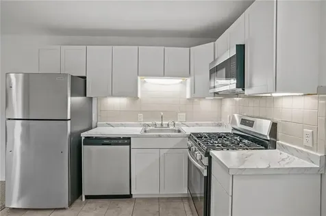 3940 Post Road Warwick RI 02886