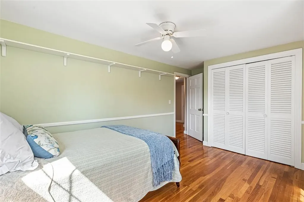 21 Old Chimney Road Barrington RI 02806