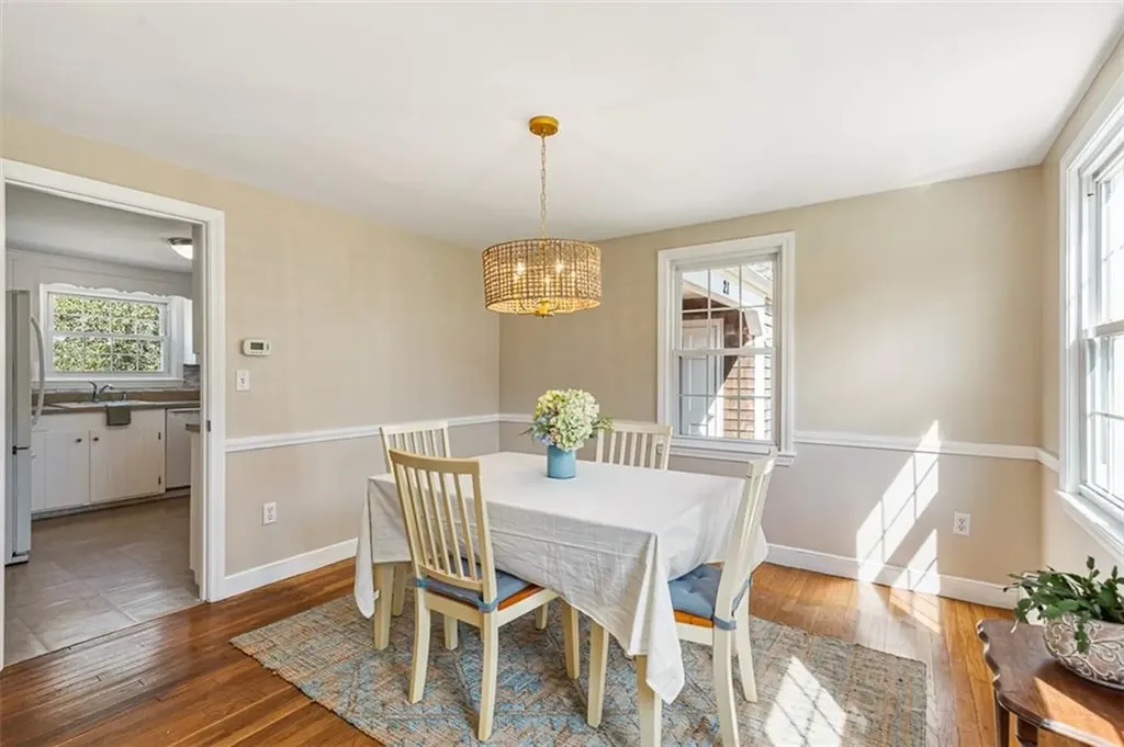 21 Old Chimney Road Barrington RI 02806