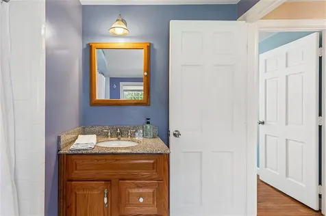 21 Old Chimney Road Barrington RI 02806