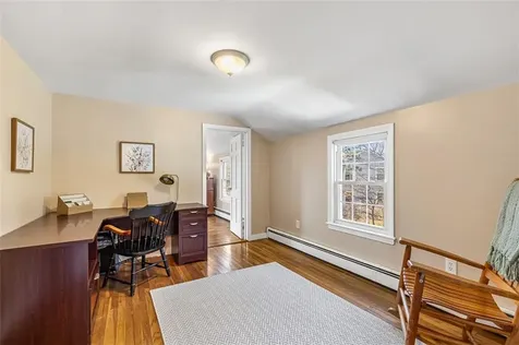 21 Old Chimney Road Barrington RI 02806