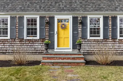 21 Old Chimney Road Barrington RI 02806