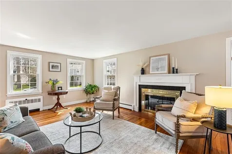 21 Old Chimney Road Barrington RI 02806