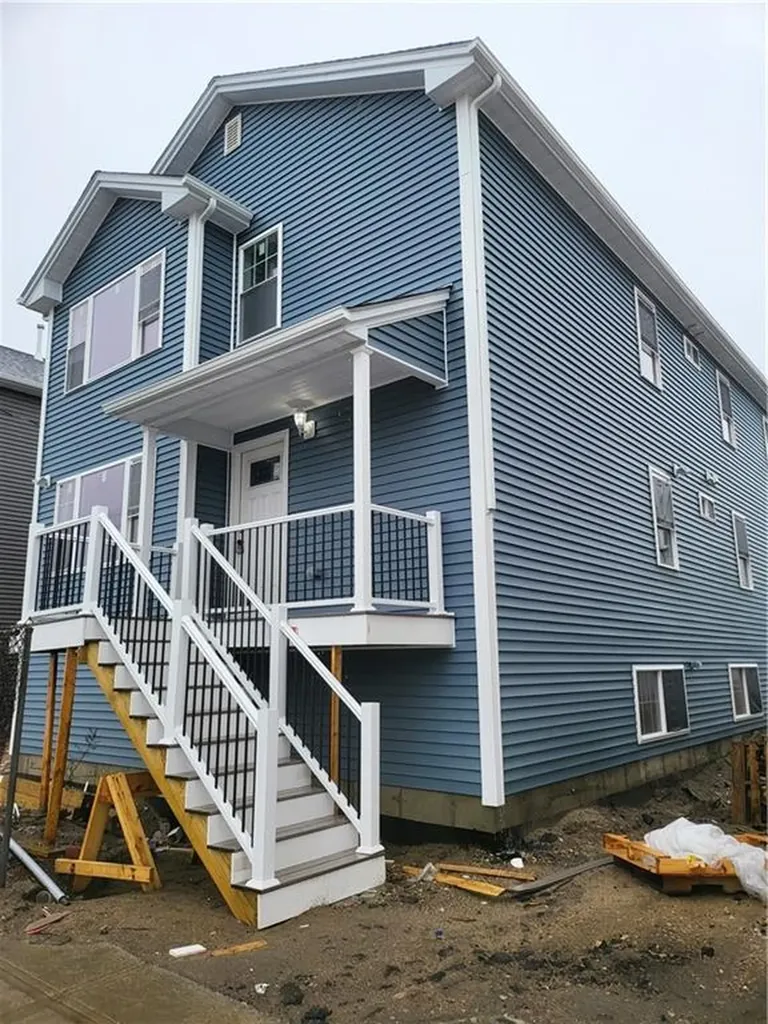 729 Potters Avenue Providence RI 02907