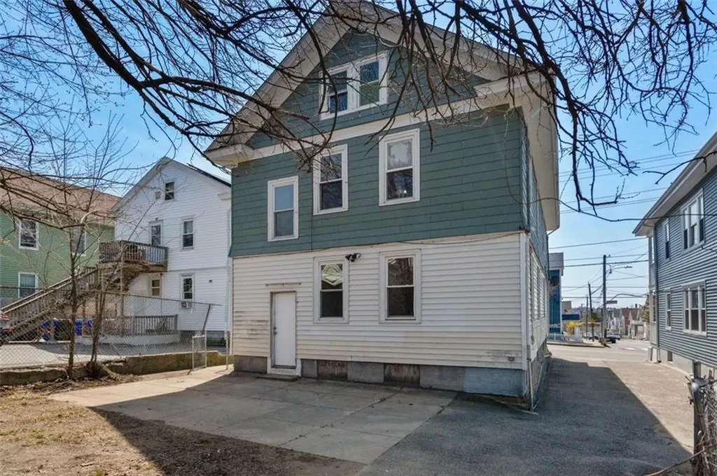 975 977 Atwells Avenue Providence RI 02909